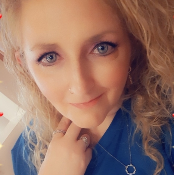 Meet your Posher, π§πΌββοΈbama trinket$ - Picture 3 of 3